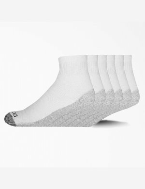 White Dickies Moisture Control Quarter Socks | 301TGWAUJ