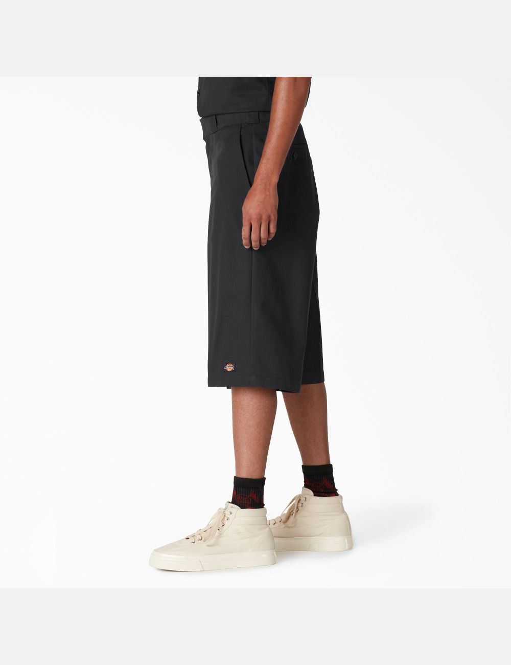 Black Dickies Loose Fit Multi-Use Pocket Shorts | 438WHBNJS