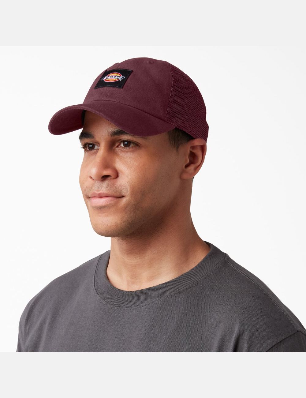 Burgundy Dickies Canvas Trucker Hats | 817IFGXBZ